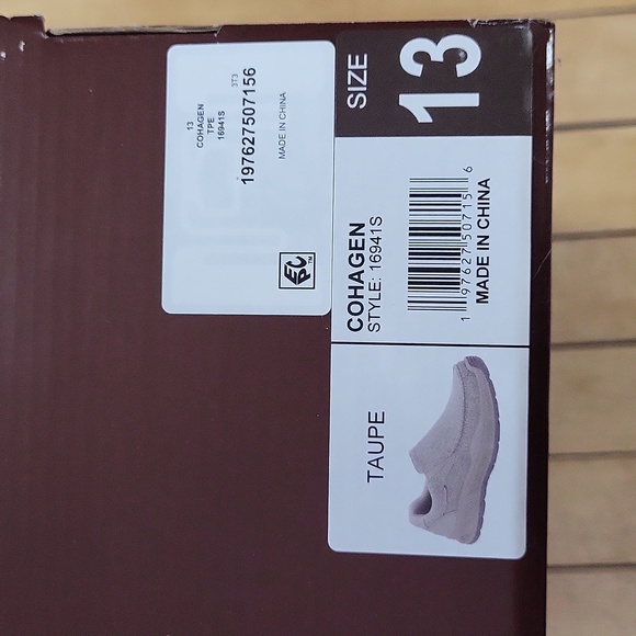 Men's Sketchers Relaxed Fit Cohagen Taupe Slip On Sneakers - Picture 2 of 3